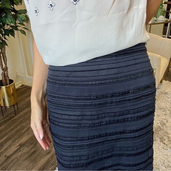 Escada Knee Length Navy Blue Straight Fully Lined Pencil Vintage Skirt Size XXL - Picture 3 of 14